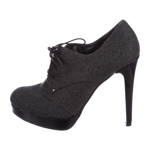 Stuart Weitzman Gray Platform Oxford - Picture 1 of 3